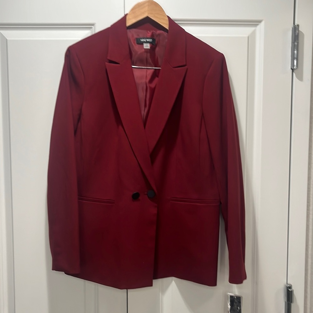 NWT Nine West Oxblood Red Two Piece Suit with Size 12 Blazer/Size 14 Trouser